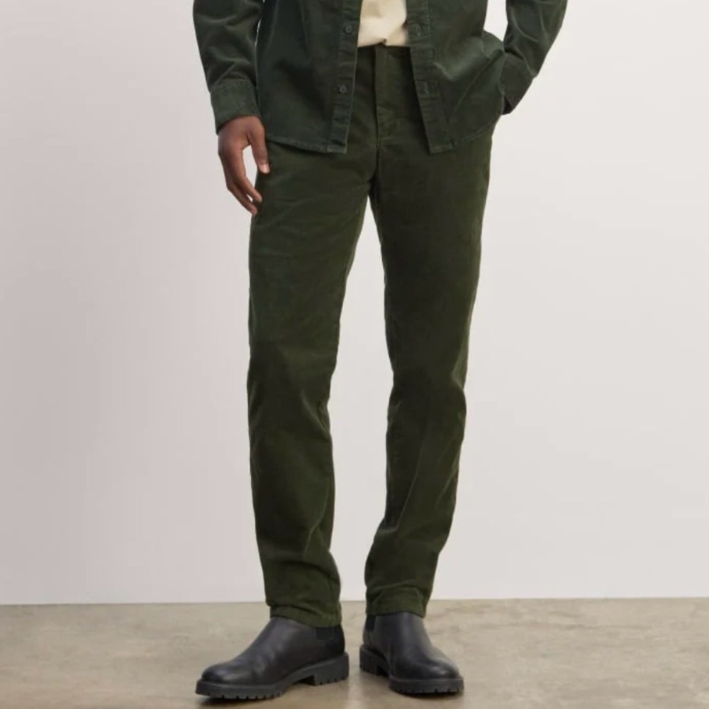 Everlane Men’s The Corduroy Trouser Dark Forest Green